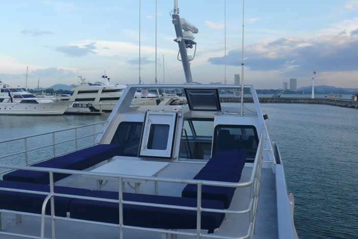 17 Metre Catamaran Design Blu Anda upper deck